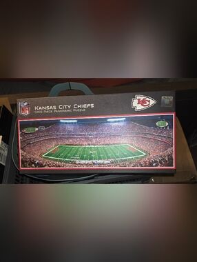 NFL Kansas City Chiefs Stadium Panoramic Puzzle – unopened.